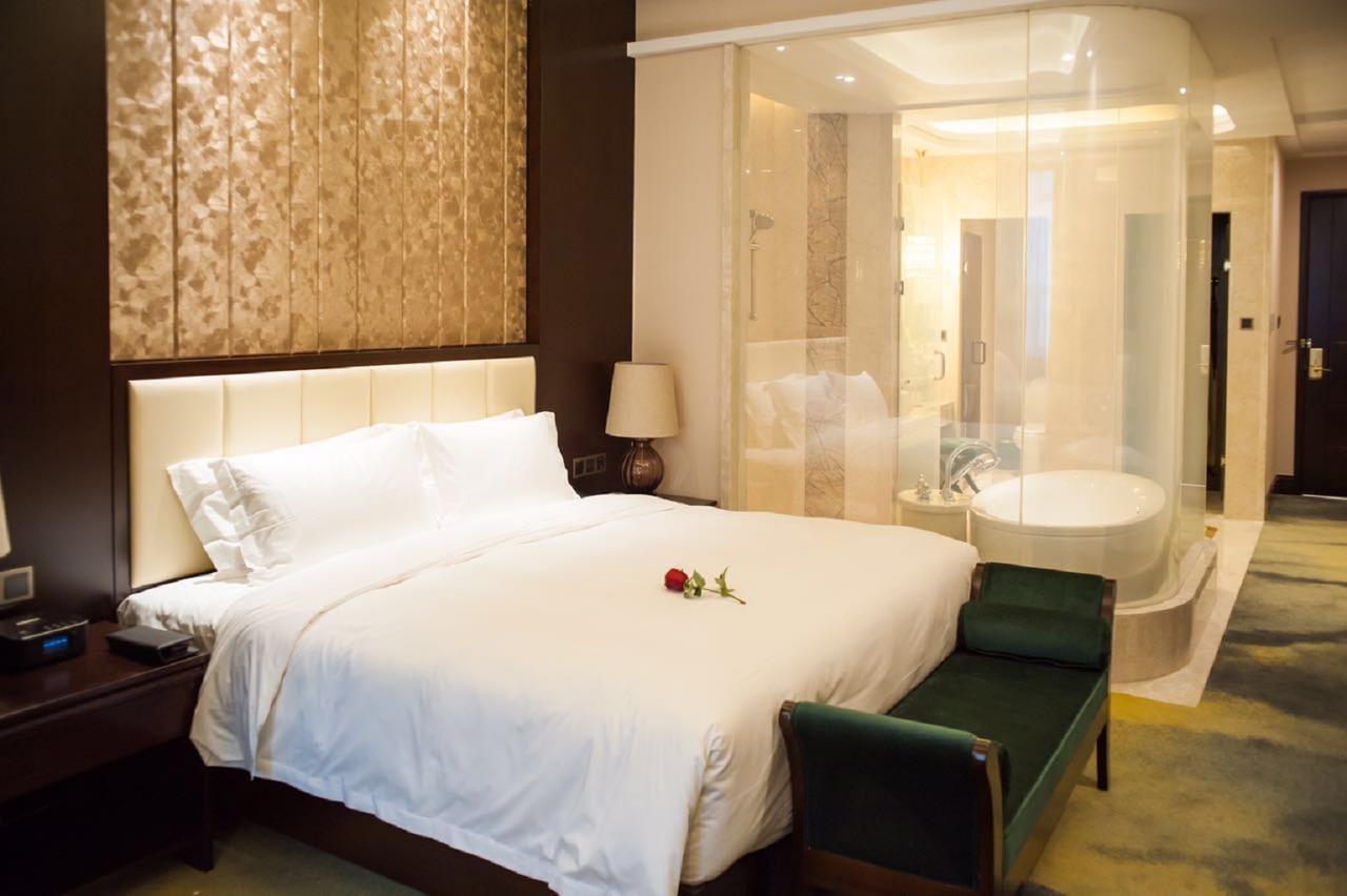 Hotel The Huiting Collection à Wuhan Extérieur photo