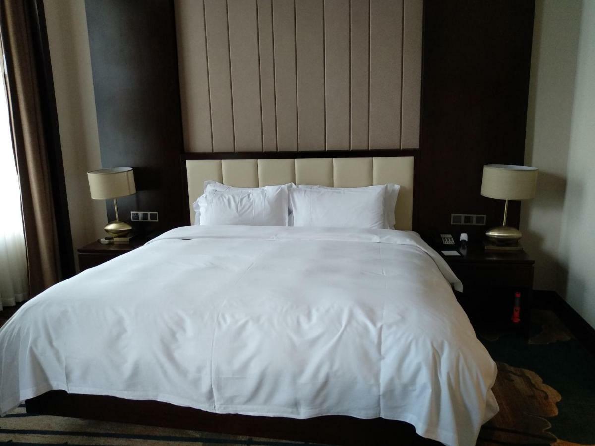 Hotel The Huiting Collection à Wuhan Extérieur photo